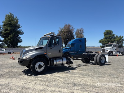 2019 International 4300 4x2 Cab and Chassis