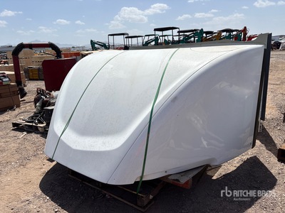 Quantity of (2) Truck Tractor Air Dams Varios implementos camion