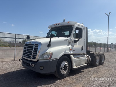 2013 Freightliner Cascadia 125 6x4 T/A Day Cab Truck Tractor