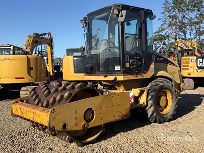 2006 Cat CP-433E Compacteur à tambour à pieds dameurs