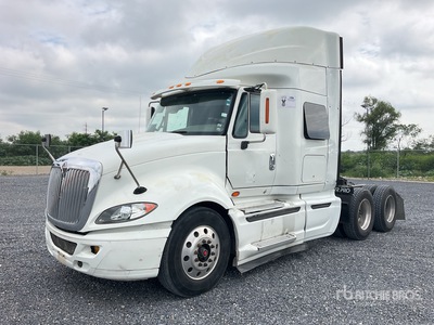 2014 International ProStar 6x4 Tractocamion con Dormitorio / T/A Sleeper Truck Tractor