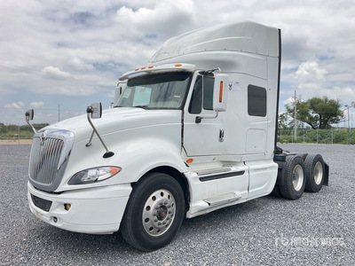 2014 International ProStar 6x4 Tractocamion con Dormitorio / T/A Sleeper Truck Tractor