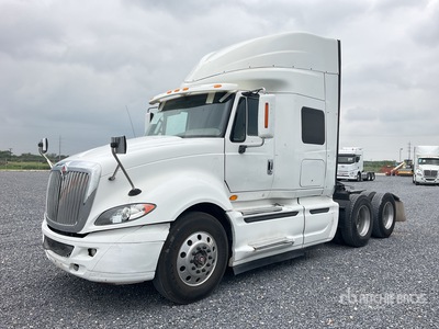 2014 International ProStar 6x4 Tractocamion con Dormitorio / T/A Sleeper Truck Tractor