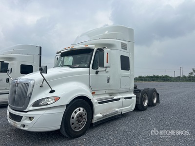 2014 International ProStar 6x4 Tractocamion con Dormitorio / Tracteur routier couchette
