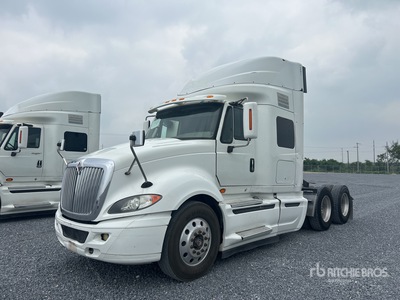 2015 International ProStar 6x4 Tractocamion con Dormitorio / Tracteur routier couchette