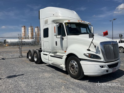 2015 International ProStar 6x4 Tractocamion con Dormitorio / Tracteur Routier Couchette