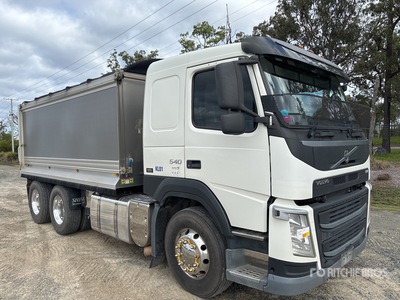2018 Volvo FM13 6x4 شاحنة قلابة /محورين