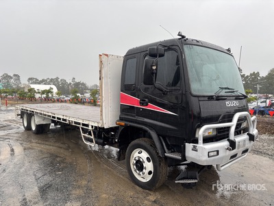 2004 Isuzu FSR 6x2 Flatbed Truck