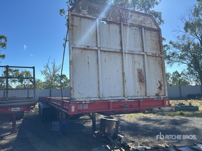 1980 Fruehauf Tri/A 12.2 m - 19 m Extendable Flatbed Trailer
