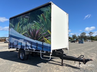 2008 Thompson 4.9 m S/A Pig Rimorchio centinato