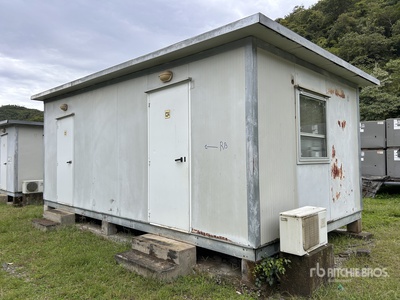 Qty of 12 Modular Trailers Varios remolques modulares
