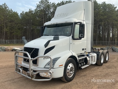 2020 Volvo VNL 6x4 T/A Dagcabine Trekker