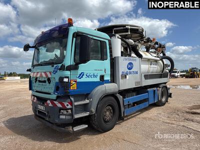 2009 Wiedemann & Reichhardt KW4000 on 2010 MAN TGS 18.360 4x2 Vacuum Tanker Truck (Inoperable)