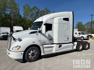 2020 Kenworth T680 6x4 T/A Sleeper Truck Tractor