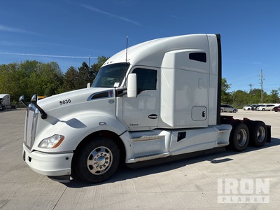 2020 Kenworth T680 6x4 T/A Sleeper Truck Tractor