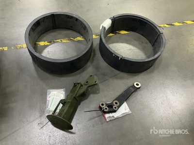 (1) Retractable Leg, (1) Steering Arm, (2) Tire Bead Locks & Assorted Items