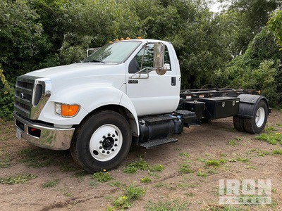 2015 Ford F-650 XL 4x2 Camión rodante