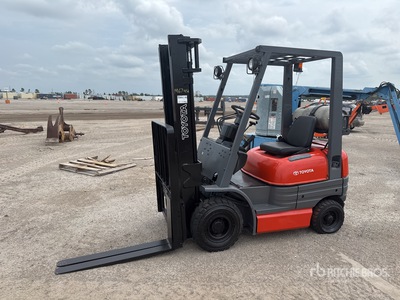 Toyota 426FGCU15 3300 lb Cushion Tire Forklift