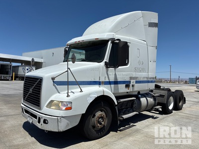2014 Volvo VNM64T430 6x4 T/A Sleeper Truck Tractor