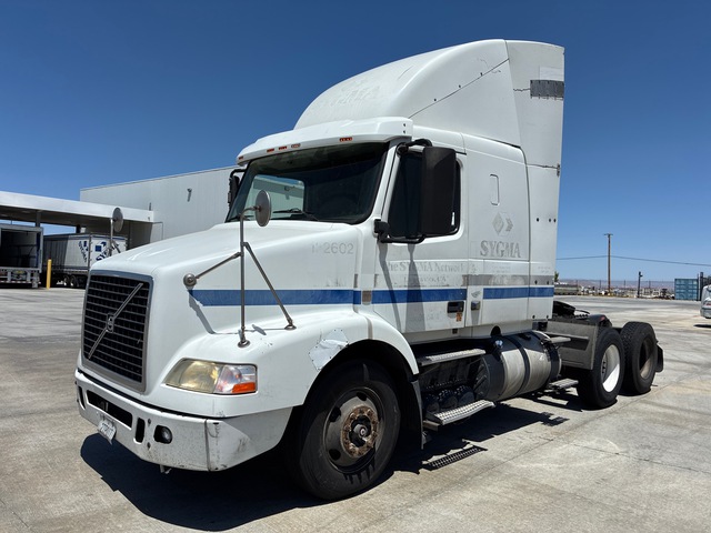 2014 Volvo VNM 6x4 T/A Sleeper Truck Tractor