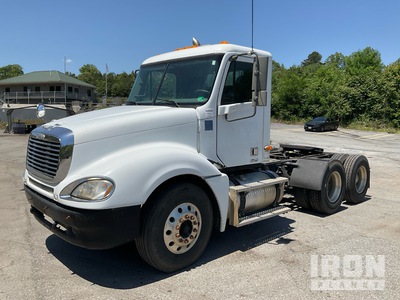2001 Freightliner Columbia 120 6x4 T/A Day Cab Truck Tractor