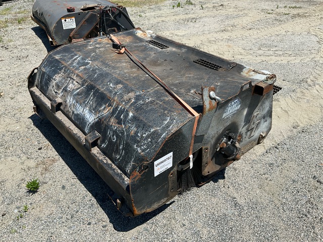 Blue Diamond 116512 60 in Skid Steer Broom (Inoperable)