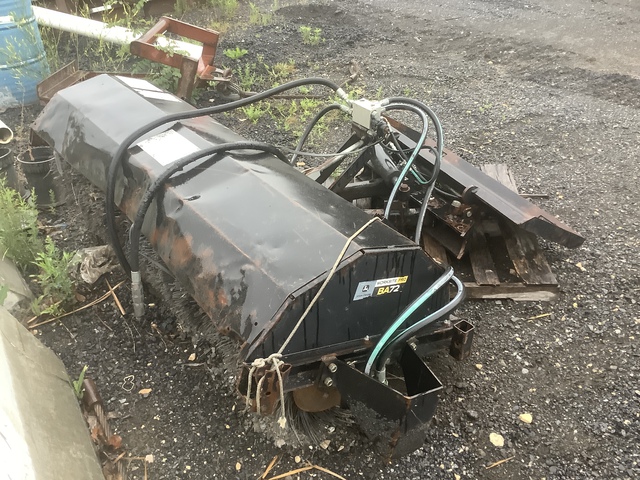 John Deere BA72 72 in Skid Steer Broom