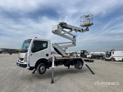 2007 Isoli PNT 205 20 m on 2008 Renault Maxity Piattaforma Autocarrata