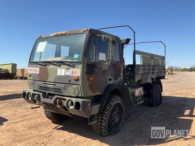 2004 Stewart & Stevenson M1078A1 LMTV 4x4 Cargo Truck