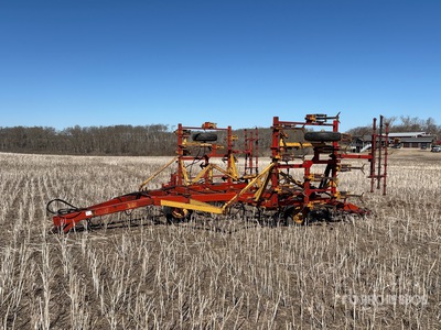 Leon 825 25 ft Cultivator