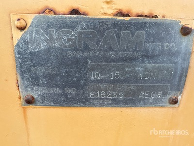 1990 Ingram 10-15 3 Wheel Roller