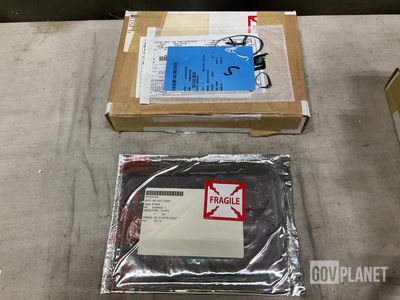 (5) Raytheon 3164403-1 Plate Insulators