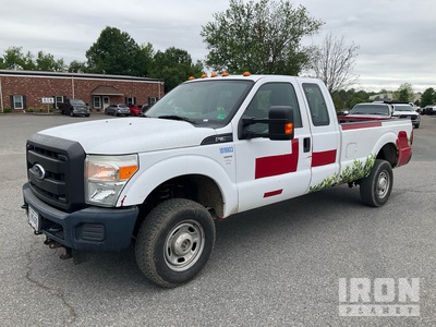 2015 Ford F-350 4x4 XL Pickup