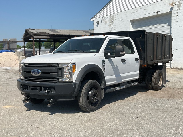 2017 Ford F-450 XL 4x2 Crew Cab Flatbed Dump Truck