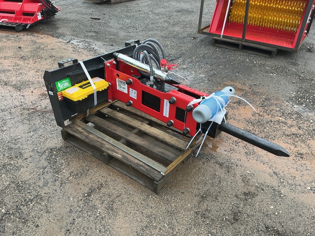 Raytree RMH680 Skid Steer Hydraulic Hammer - Unused Raytree RMH680 Skid Steer Hydraulic Hammer - Unused