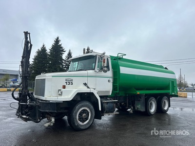 1995 Autocar ACL 6x4 Water Truck