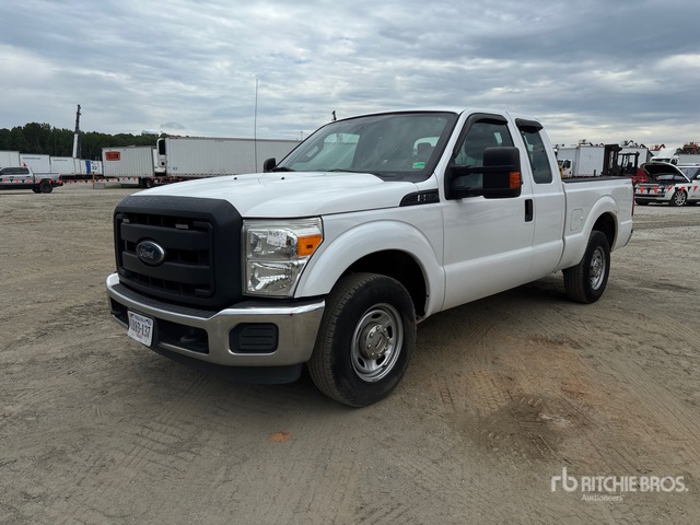 2016 Ford F-250 XL 4x2 Extended Cab Pickup
