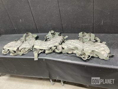 (32) Survival Vests
