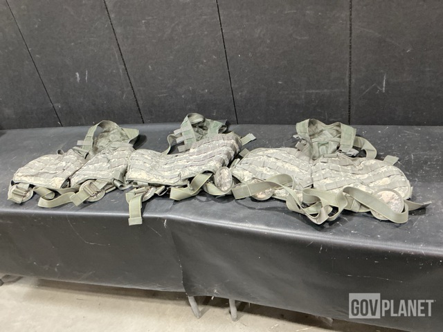 (32) Survival Vests
