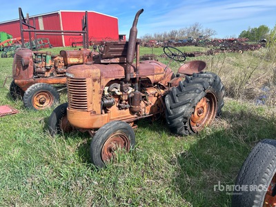 Case 2WD Wide Front Antique Tractor (Inoperable)
