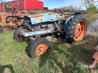 Ford Antique Tractor (Inoperable)
