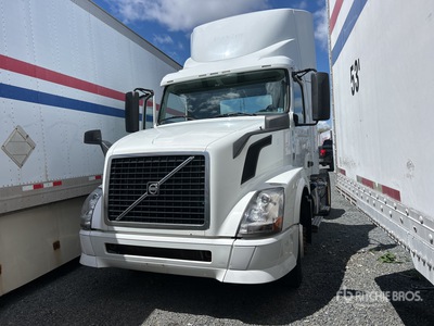 2013 Volvo VNL 4x2 Tracteur routier (Inoperable)