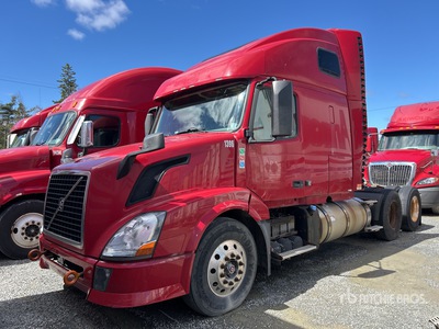2014 Volvo VNL670 6x4 Tracteur routier couchette (Inoperable)