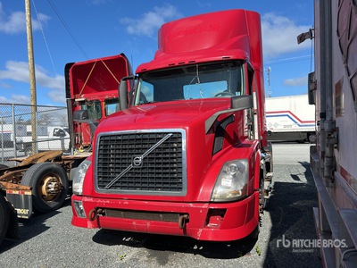 2014 Volvo VNL300 6x4 Tracteur routier (Inoperable)