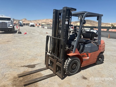 Toyota Pneumatic Tire Forklift