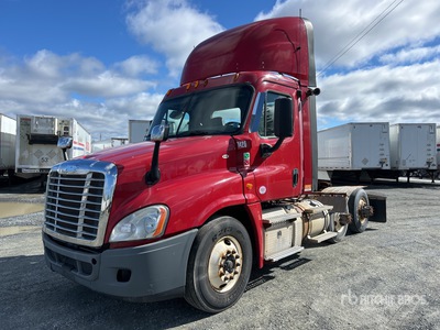 2015 Freightliner Cascadia 125 6x4 Day Cab Truck Tractor