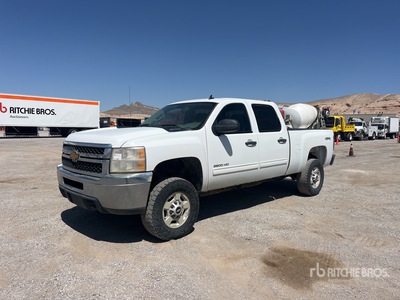 2014 Chevrolet Silverado 2500HD 4x4 Crew Cab Pickup