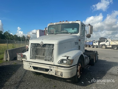 2000 International 9100 6x4 トラックトラクター（T/A） (Inoperable)