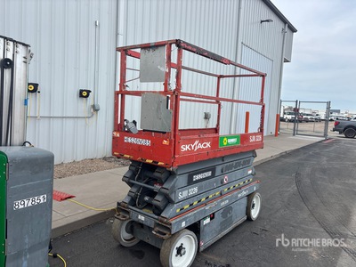 2013 Skyjack SJIII3226 Scissor Lift