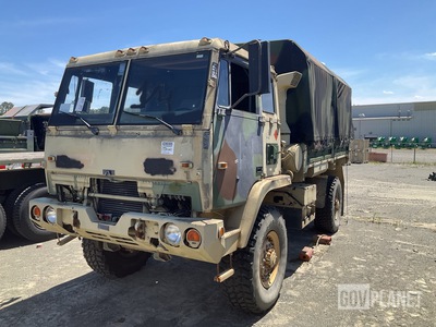 1994 BAE Systems M1081 LMTV 4x4 Cargo Truck